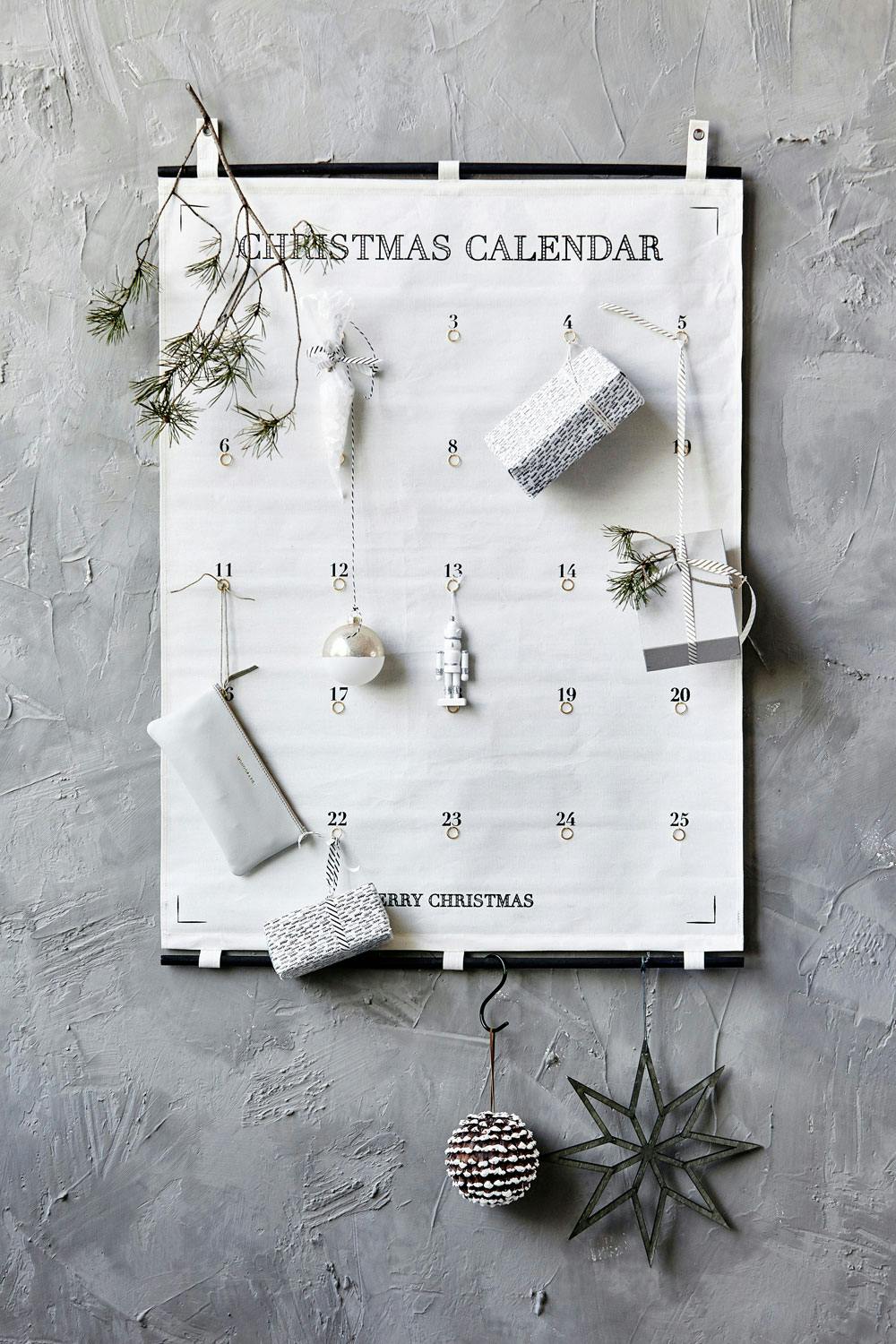 Hvit måned Julepynt og adventskalender fra House Doctor